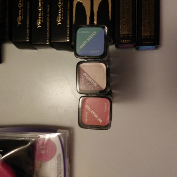 LORAC Disney PIRATES of the CARIBBEAN LIPSTICK DUO - Picture 3 of 3